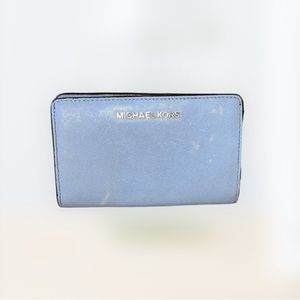 Michael Kors Pale Periwinkle Saffiano Leather Wallet NWOT Q